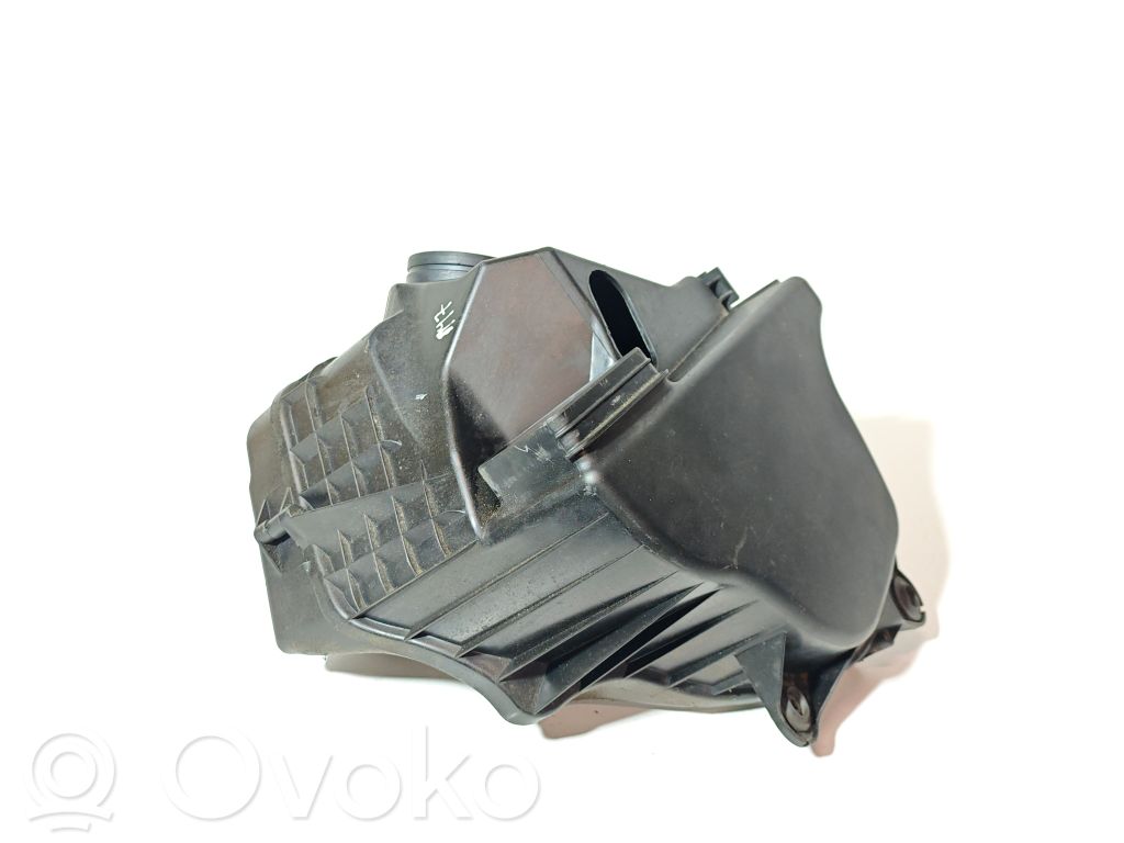 BMW 3 E90 E91 Air filter box 