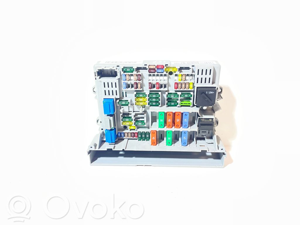 BMW 1 E81 E87 Drošinātāju bloks 