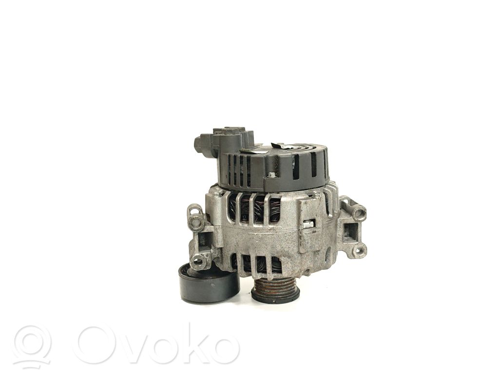 BMW 1 E81 E87 Generator/alternator 