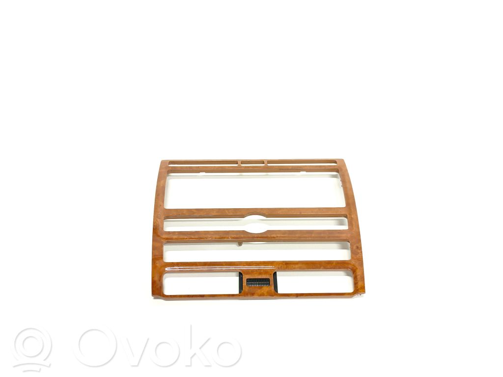 Volkswagen Phaeton Konsola środkowa / Radio / GPS 