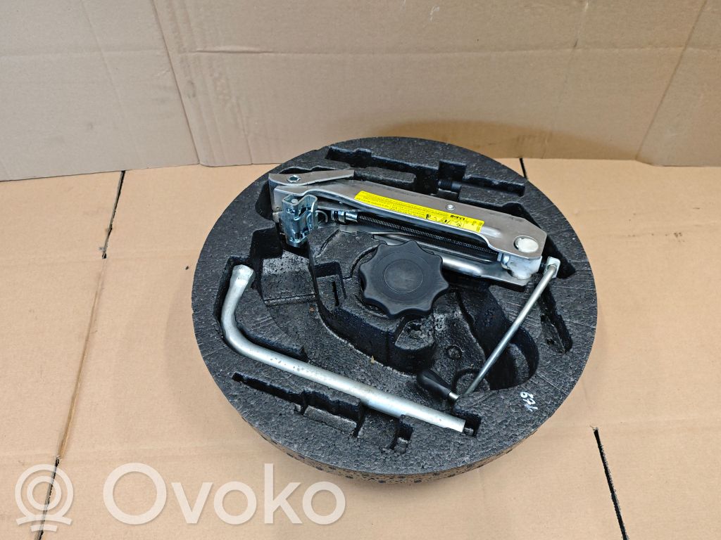Audi A4 S4 B7 8E 8H Työkalusarja 