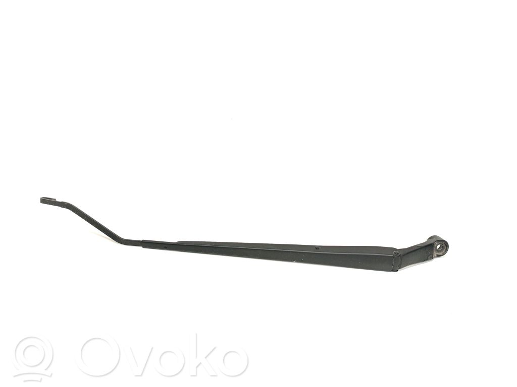 Toyota Corolla Verso AR10 Front wiper blade arm 