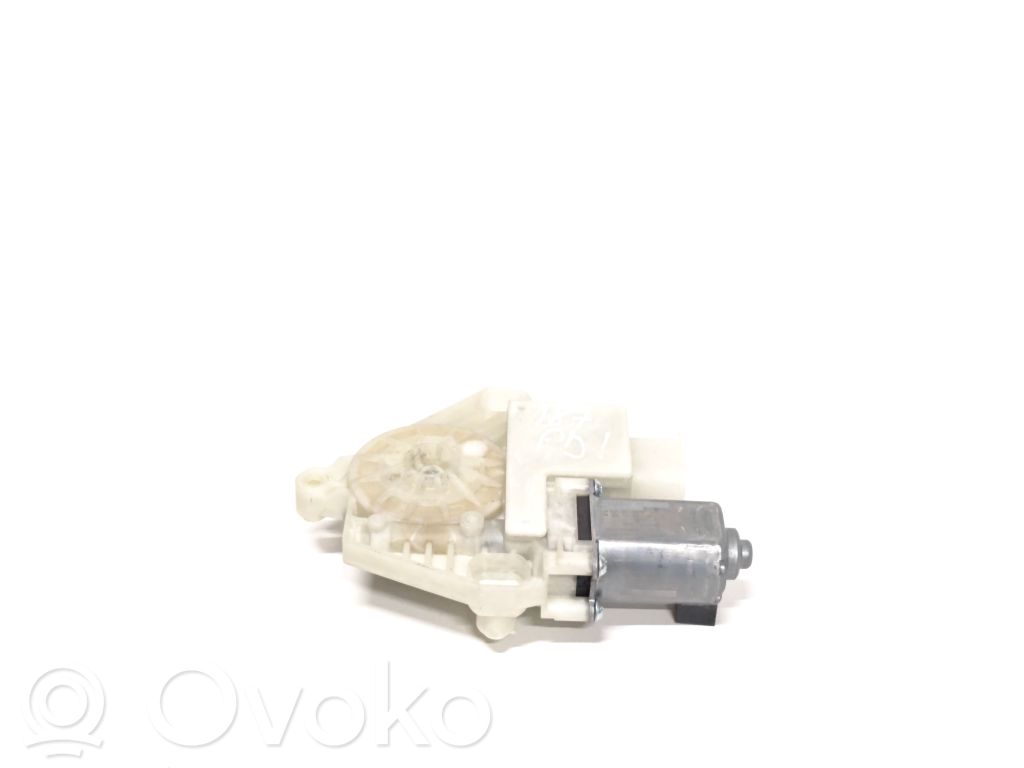 Silnik regulatora szyby drzwi przednich   7181702,C35316102,0002336078