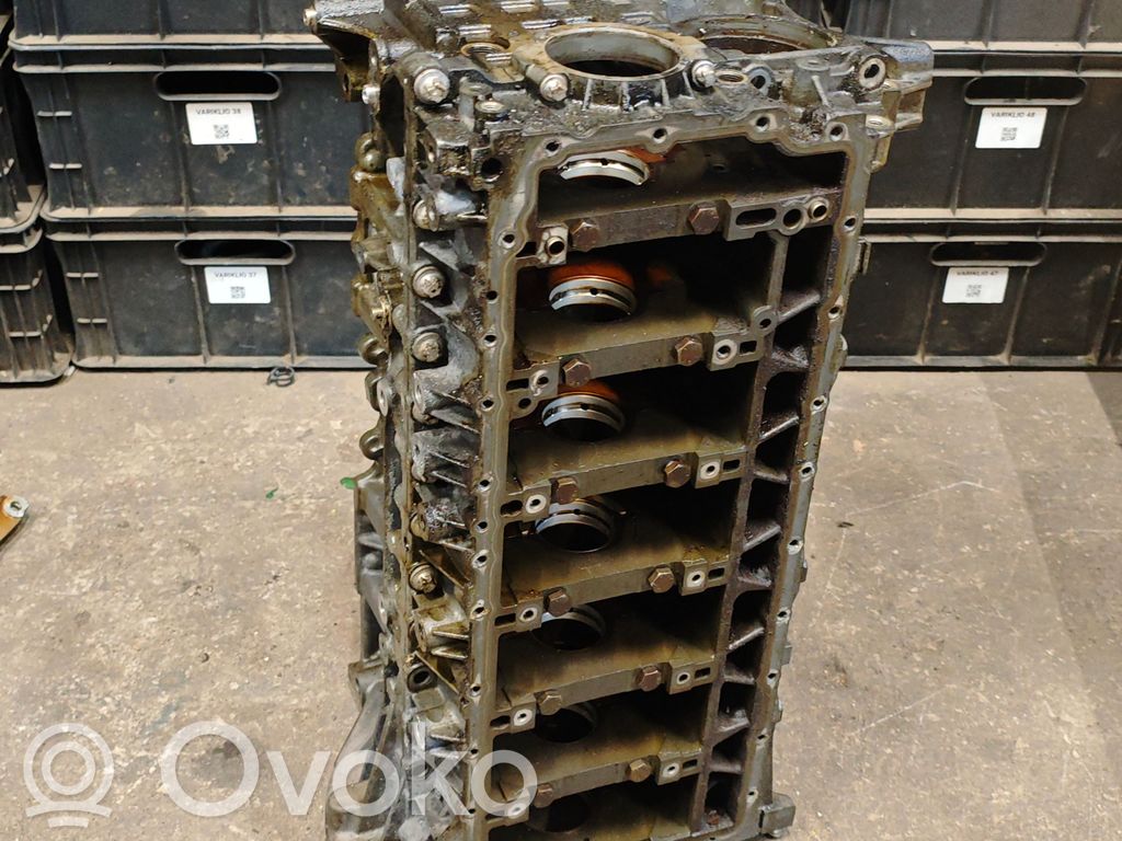 BMW 3 E90 E91 Engine block 