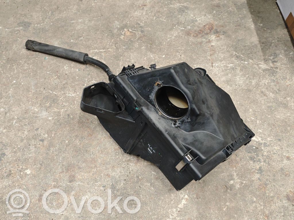 BMW 3 E90 E91 Air filter box 