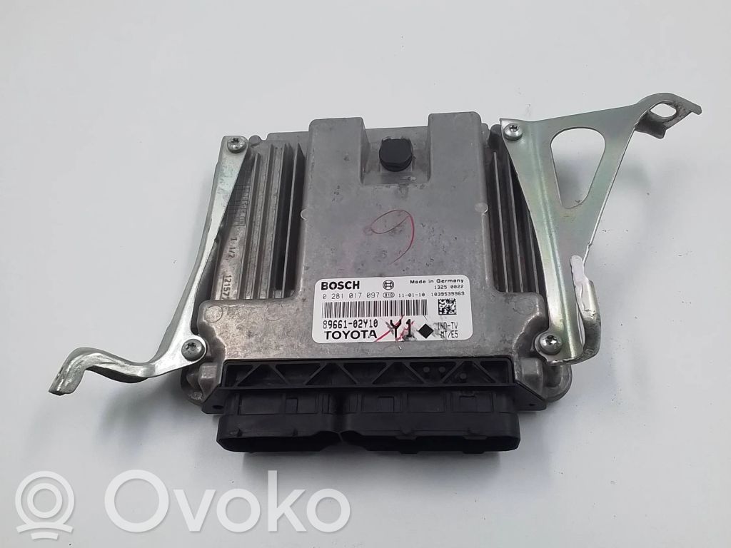 Toyota Auris 150 Engine control unit/module 