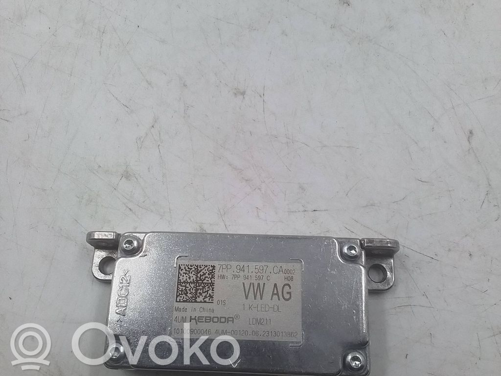Volkswagen PASSAT B8 Moduł poziomowanie świateł Xenon 