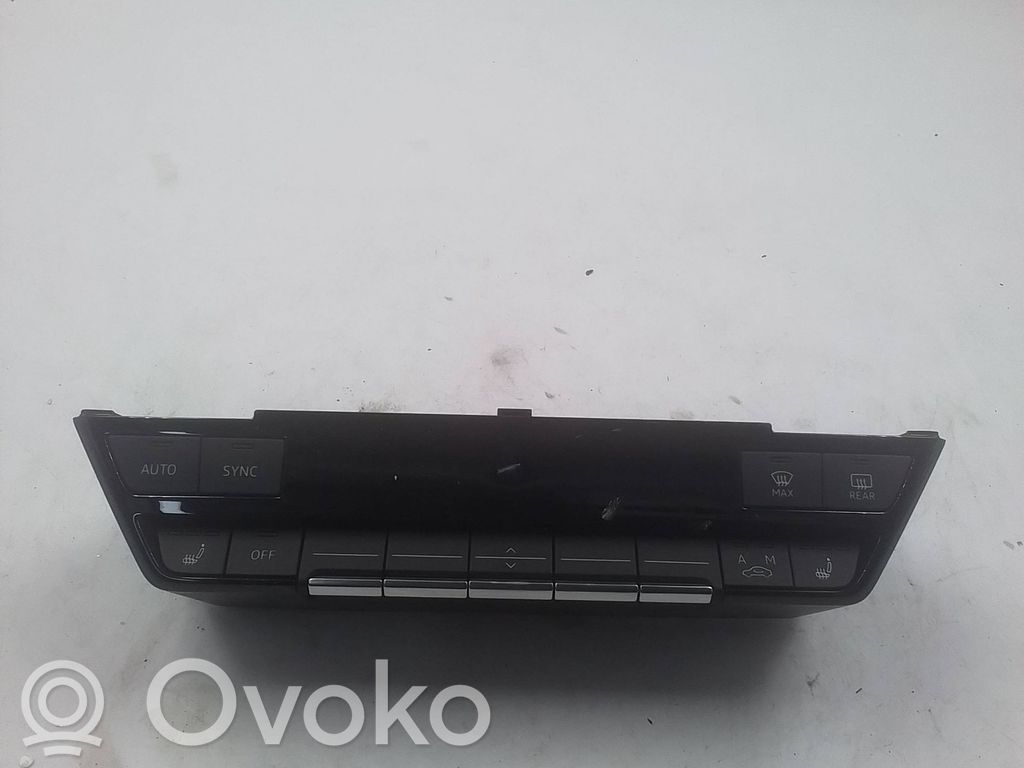 Audi Q4 Sportback e-tron Climate control unit 