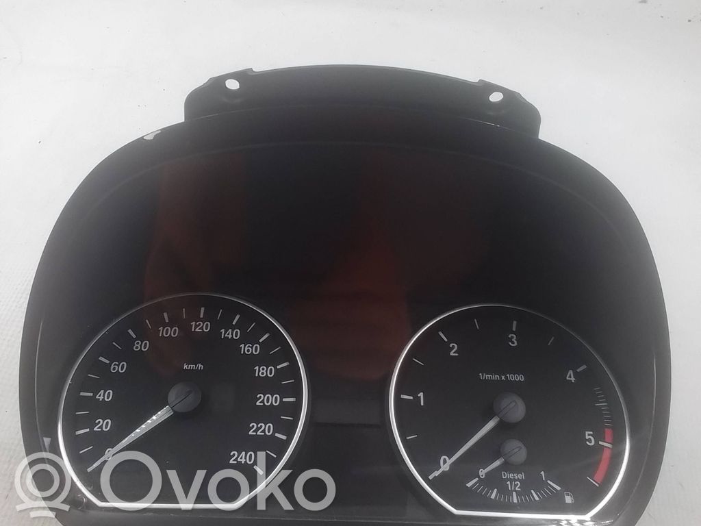 BMW 1 E81 E87 Spidometras (prietaisų skydelis) 
