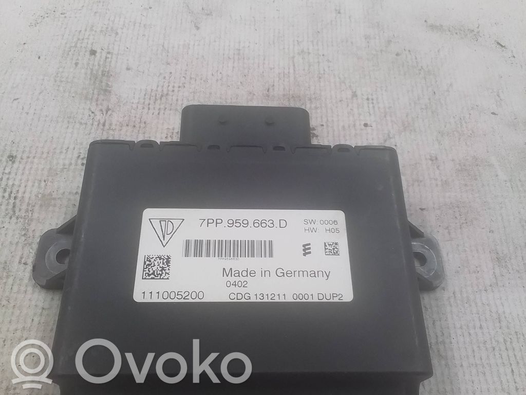Porsche Panamera (970) Voltage converter/converter module 