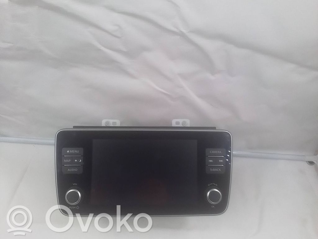 Panel / Radioodtwarzacz CD/DVD/GPS   7513752320,10R058459,20190904811