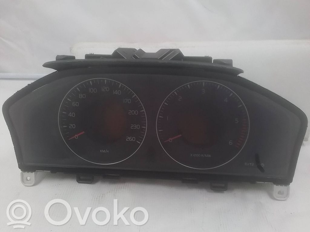 Volvo V70 Licznik / Prędkościomierz 