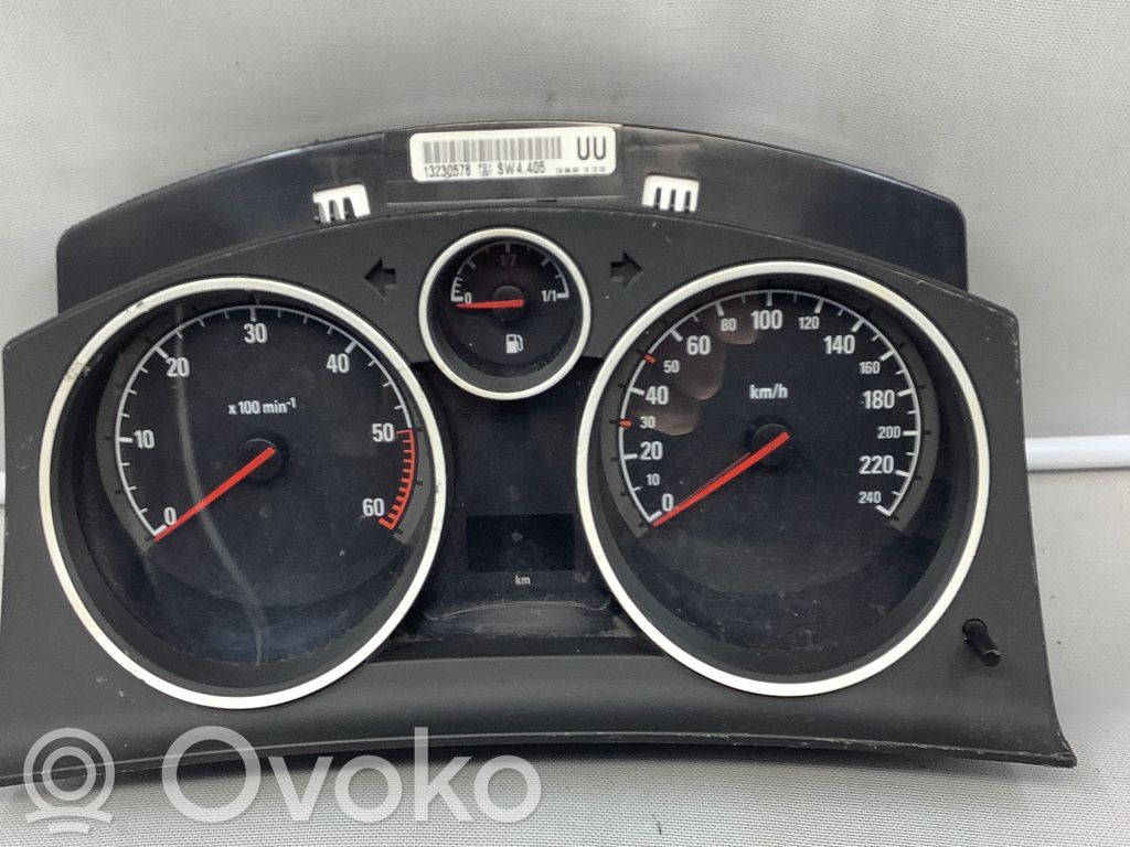 Opel Astra H Licznik / Prędkościomierz 