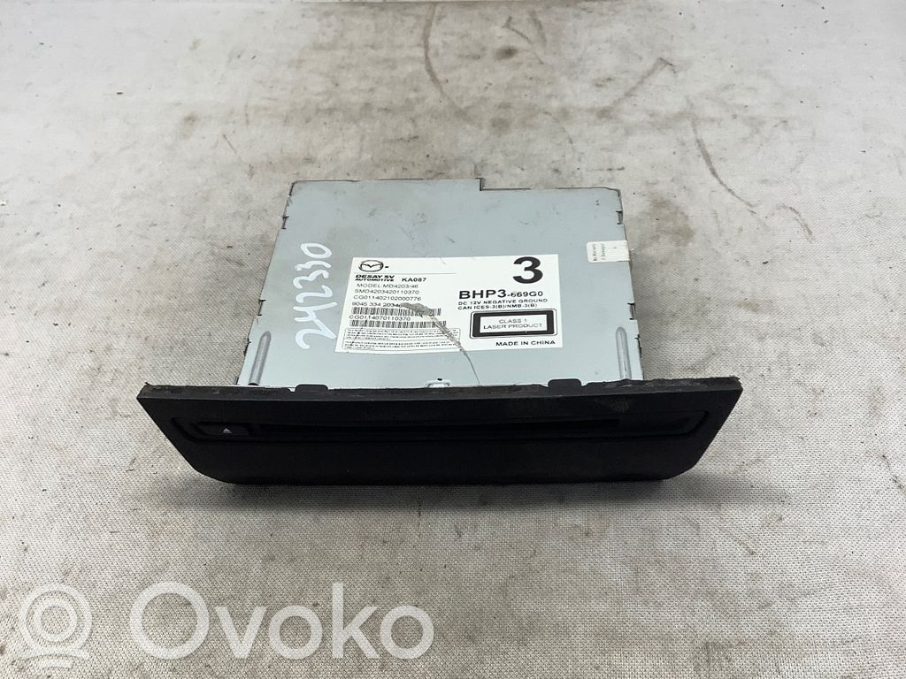 Mazda 3 II Radio/CD/DVD/GPS head unit 