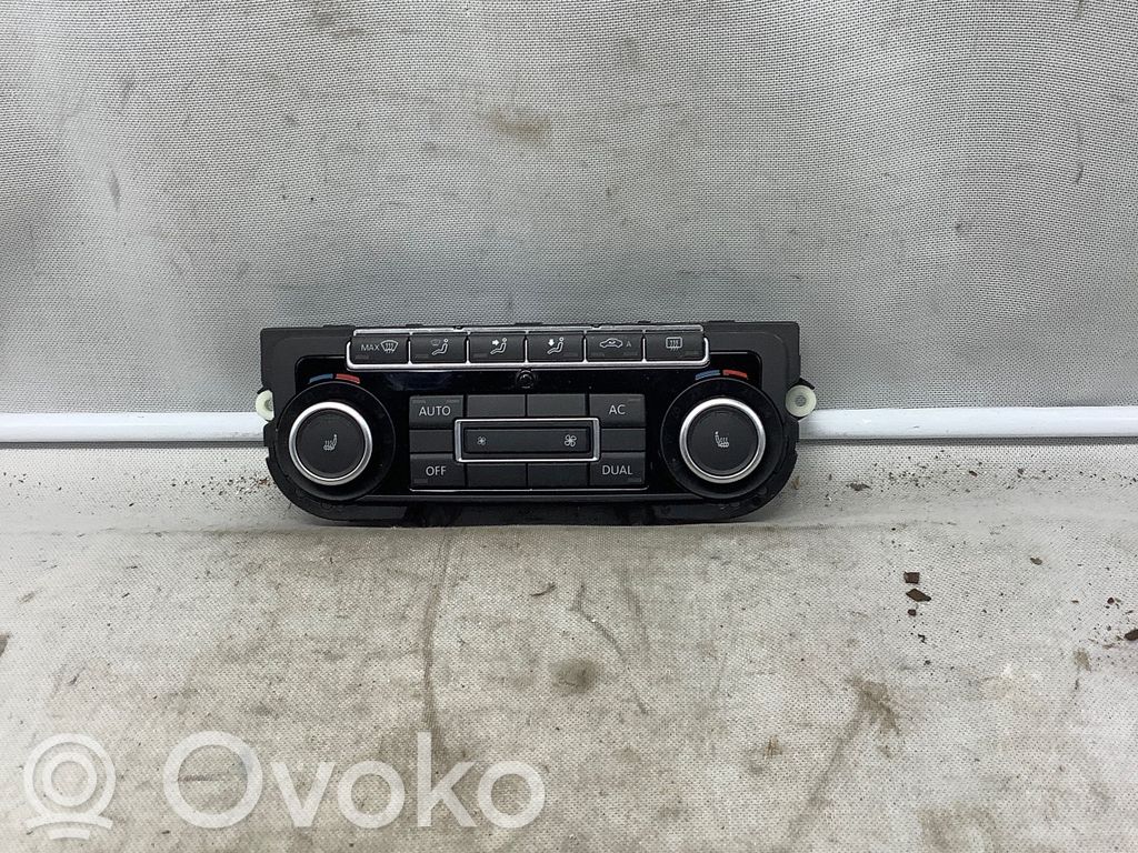Volkswagen PASSAT B7 Climate control unit 