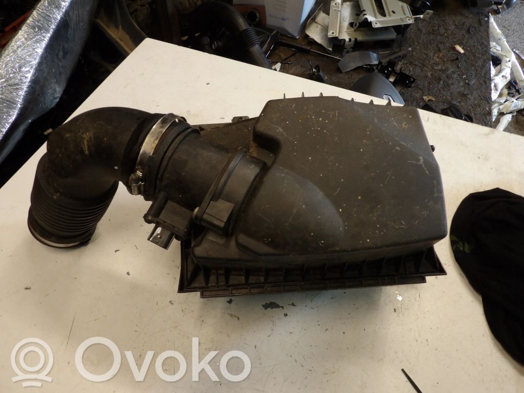 Air filter box   8200751534