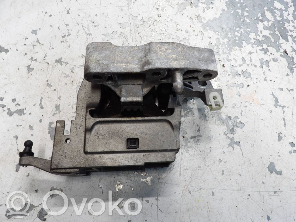 Mini Cooper Countryman F60 Engine mount bracket 