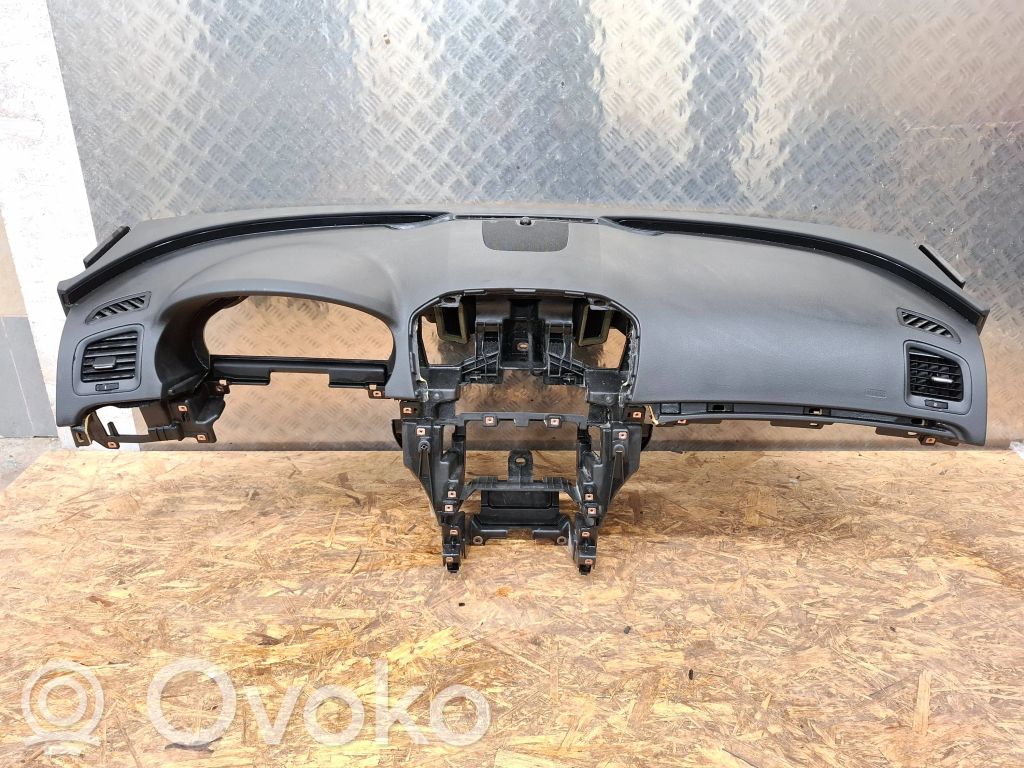 Opel Insignia A Dashboard 