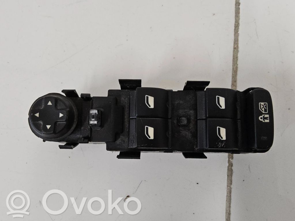 Peugeot 308 Electric window control switch 