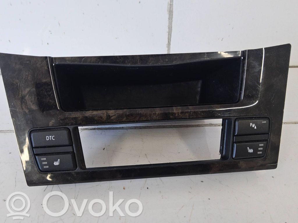 BMW 5 E60 E61 Daiktadėžė 