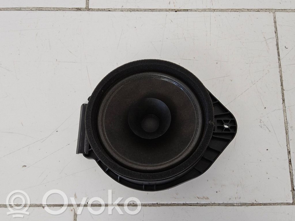 Opel Meriva B Front door speaker 