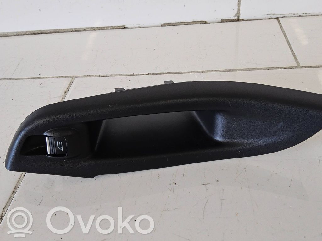 Ford Focus Electric window control switch 