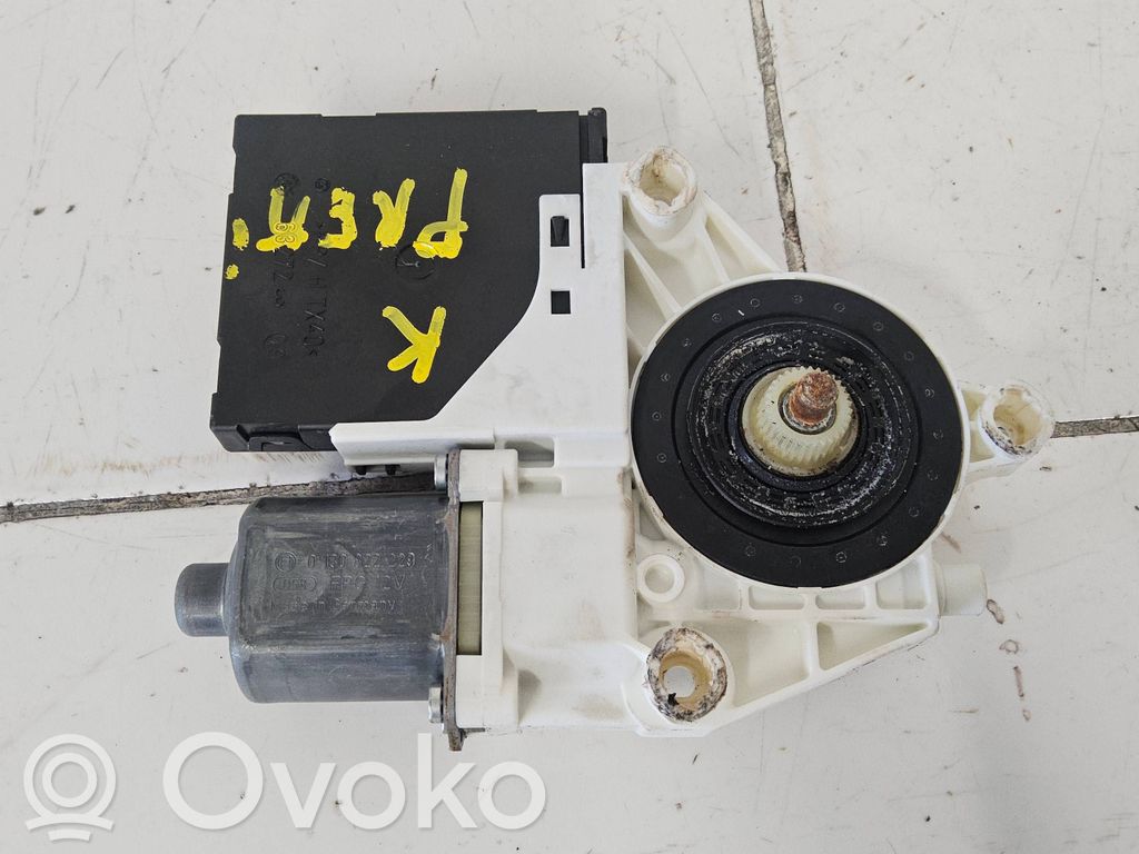 Silnik regulatora szyby drzwi przednich   05075701,1K0959793R,70122010941597