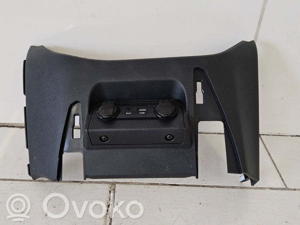 KIA Rio Element deski rozdzielczej / środek 