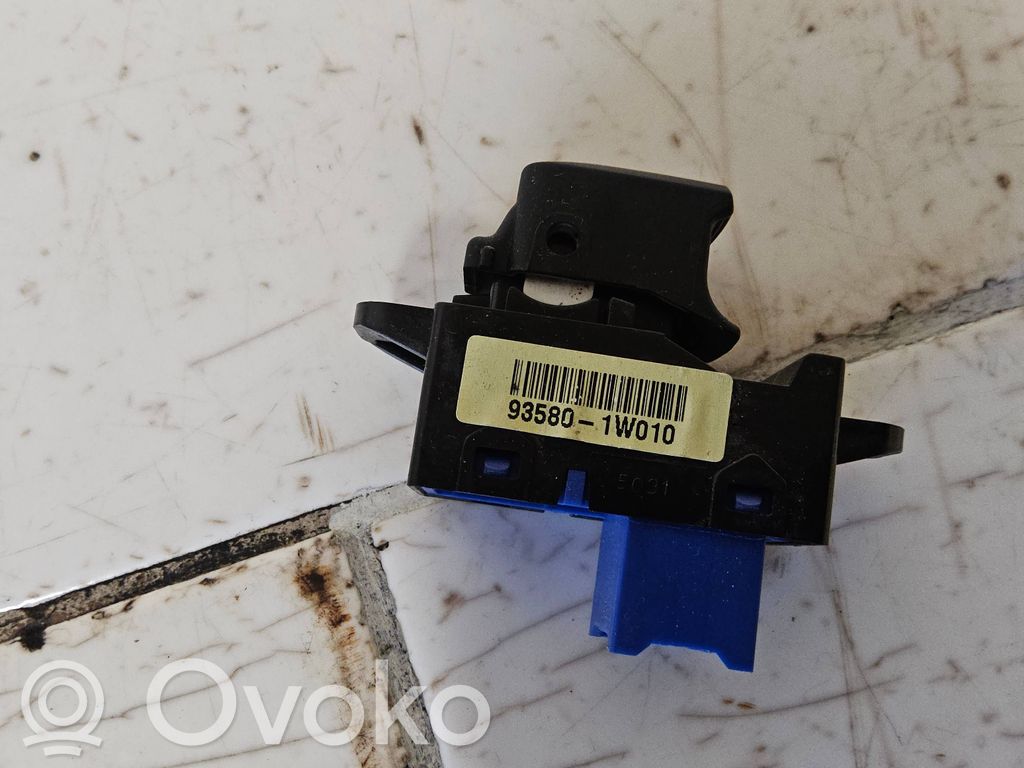 KIA Rio Electric window control switch 