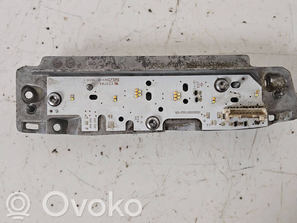 Headlight part   E53704