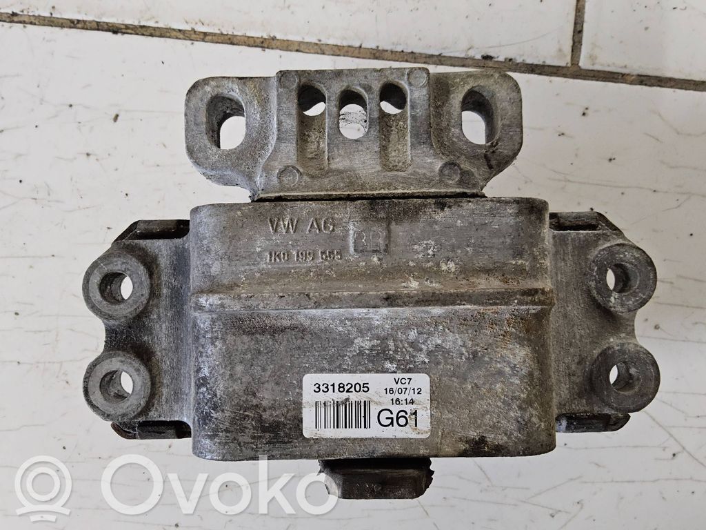 Volkswagen Golf Plus Dzinēja spilvens 