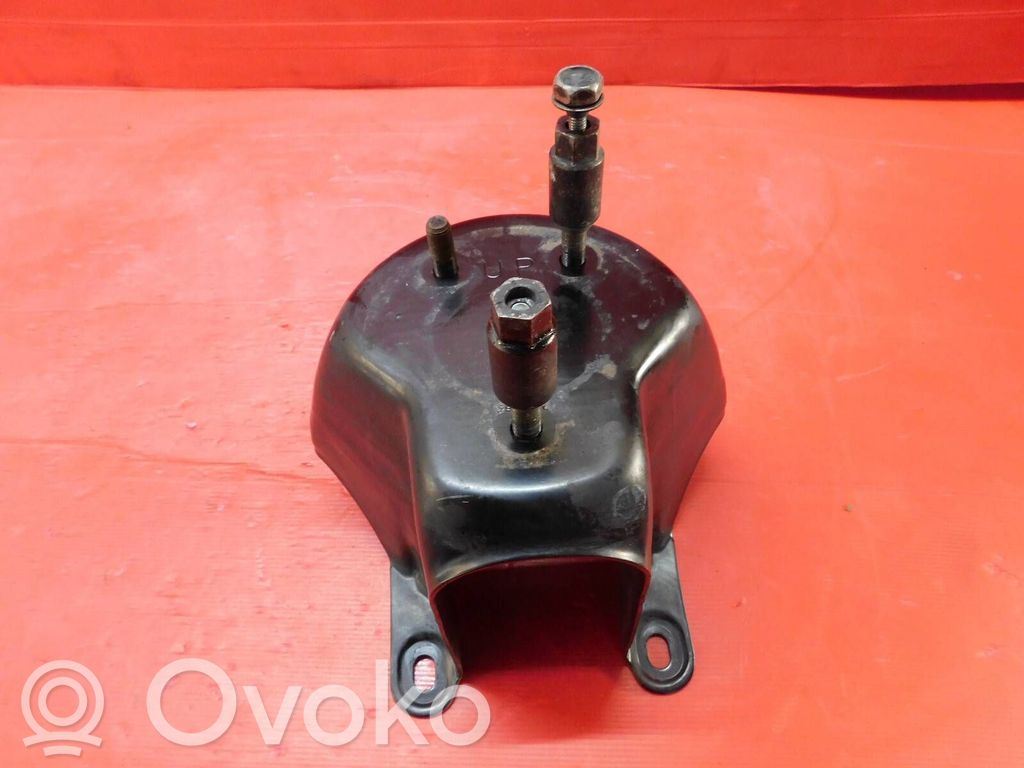Spare wheel mounting bracket