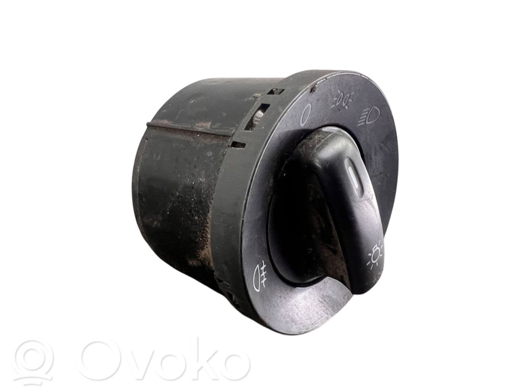 Volkswagen PASSAT B6 Interruptor de luz 