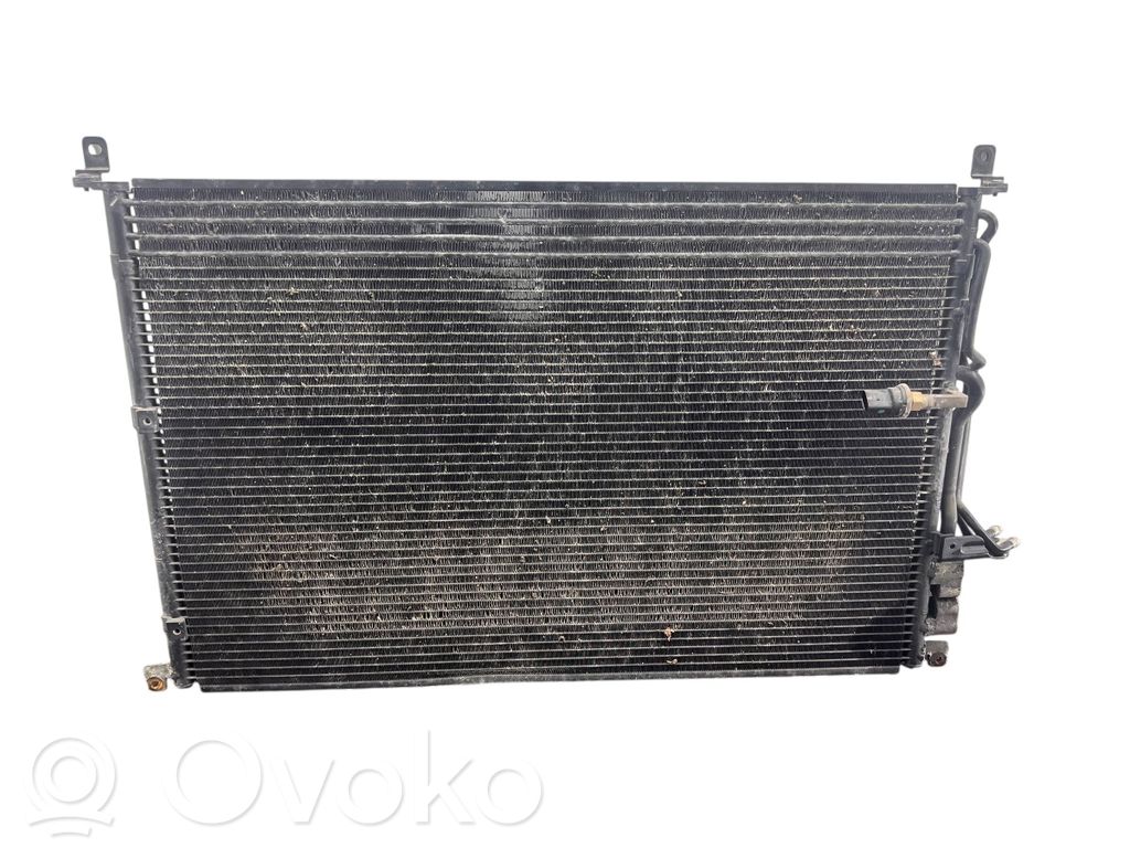 Audi A8 S8 D3 4E Jäähdyttimen lauhdutin (A/C) 