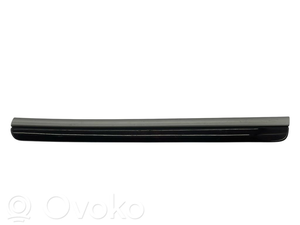 Audi A8 S8 D3 4E Aizmugurē apdare 