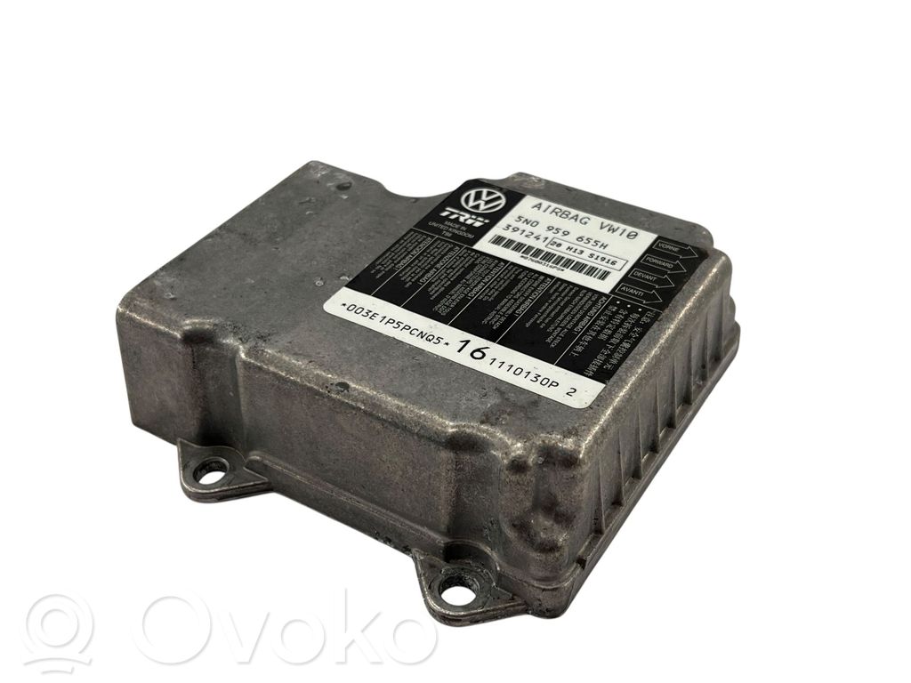 Volkswagen PASSAT CC Airbag control unit/module 