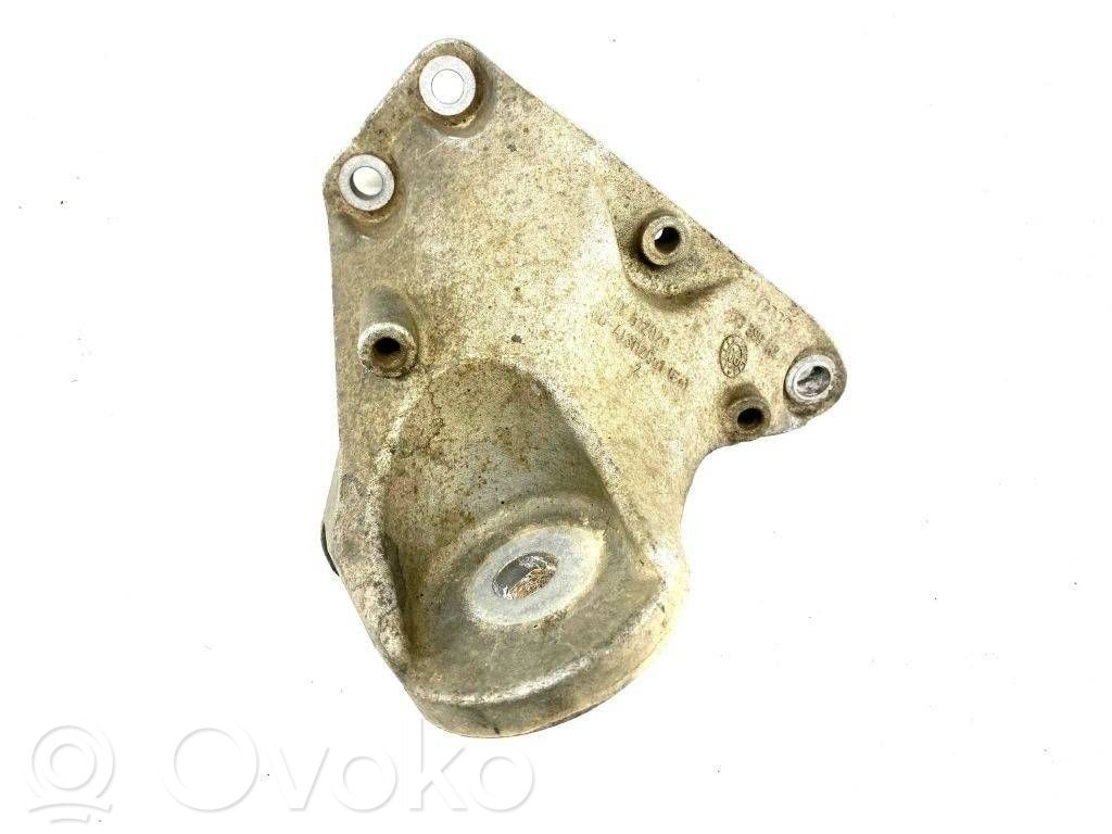 Audi A6 S6 C6 4F Gearbox mounting bracket 