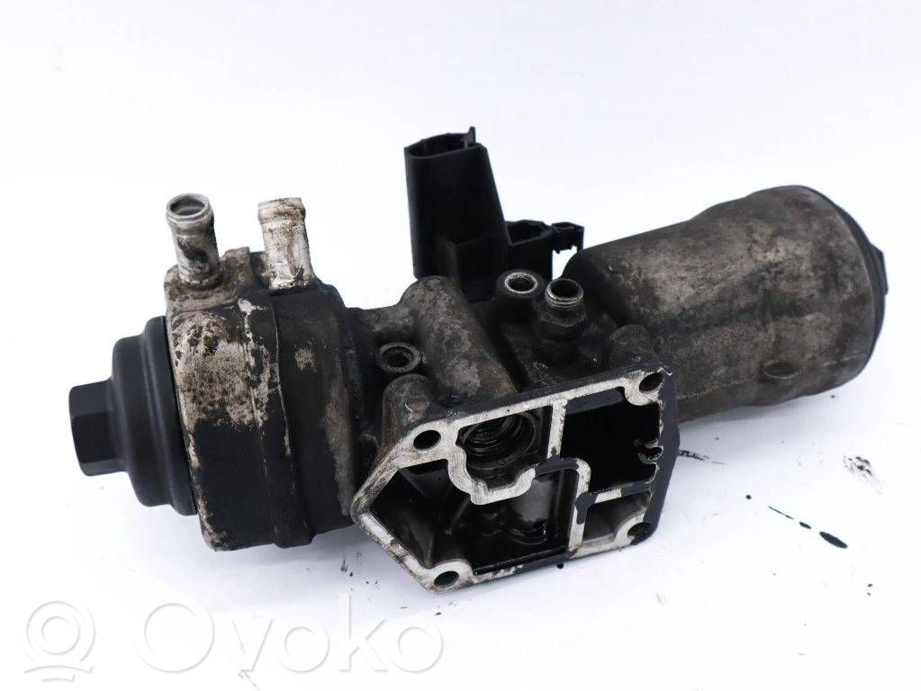 Volkswagen PASSAT B5.5 Mocowanie / uchwyt filtra oleju 