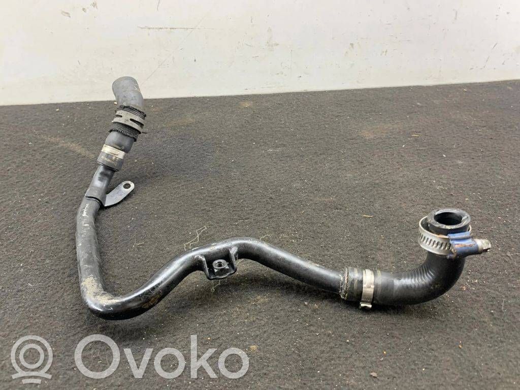 Audi Q7 4L Engine coolant pipe/hose 
