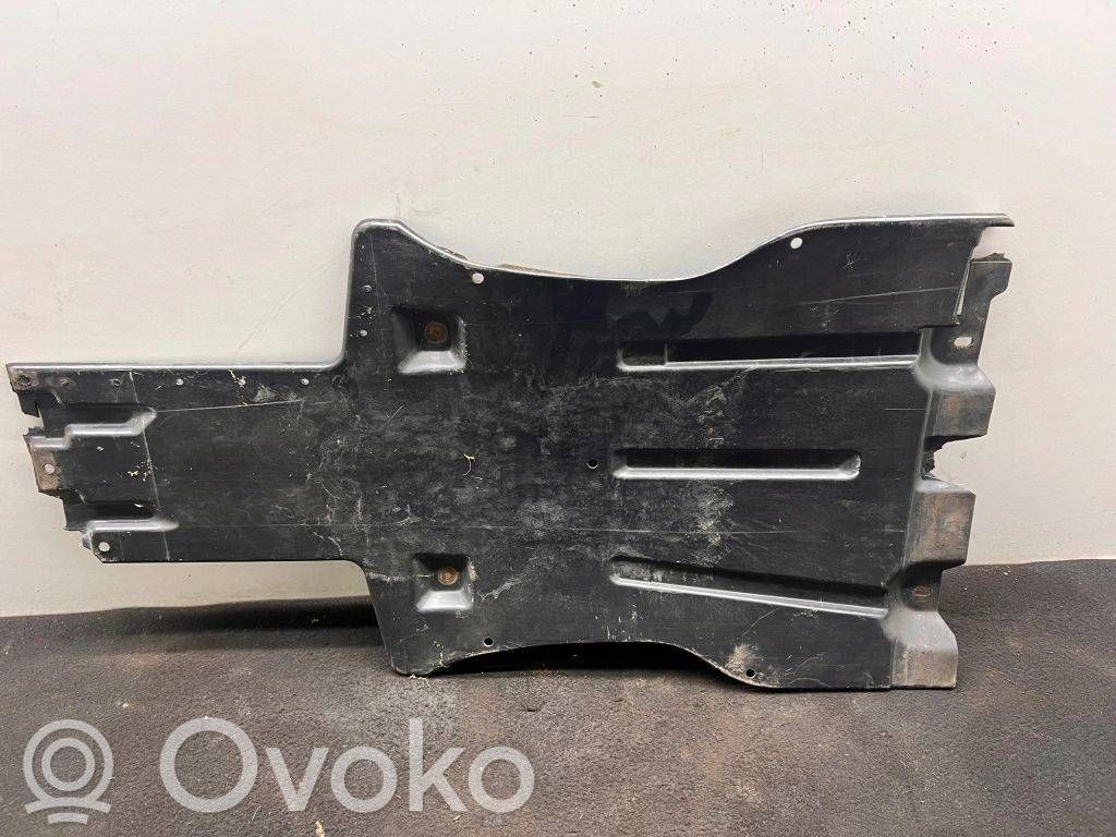 Osłona boczna podwozia   7L0825231AB,7L0825231