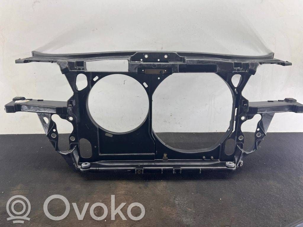 Audi A6 S6 C5 4B Панель радиаторов 