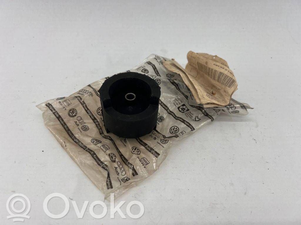 Volkswagen Taro Carcasă fixare axă spate 