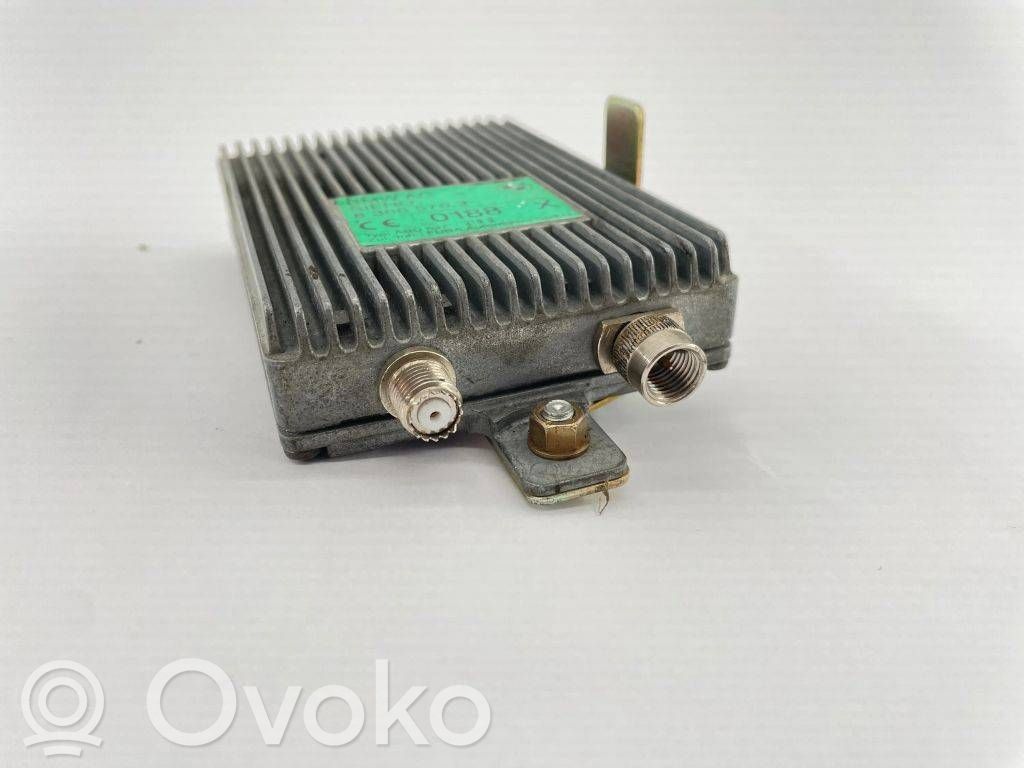 BMW 5 E39 Antenos stiprintuvas 