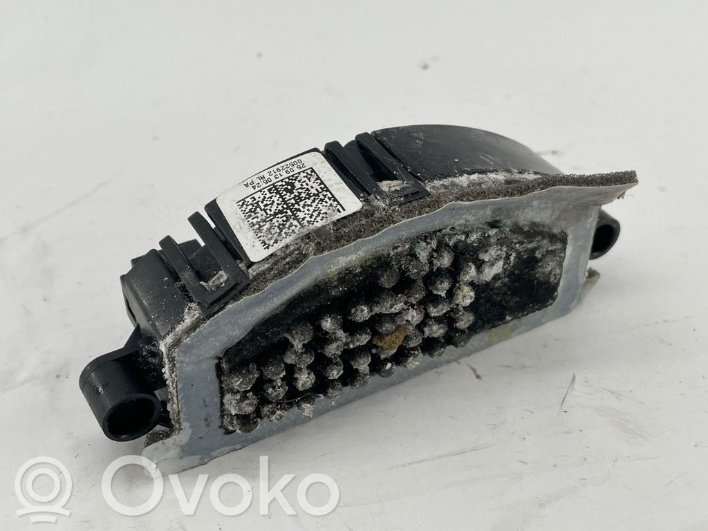 Audi A4 S4 B8 8K Rezystor / Opornik dmuchawy nawiewu 