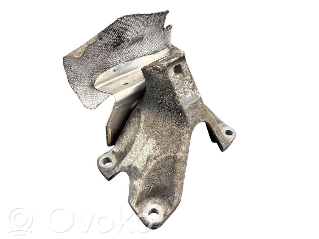 Audi Q5 SQ5 8R Engine mounting bracket 