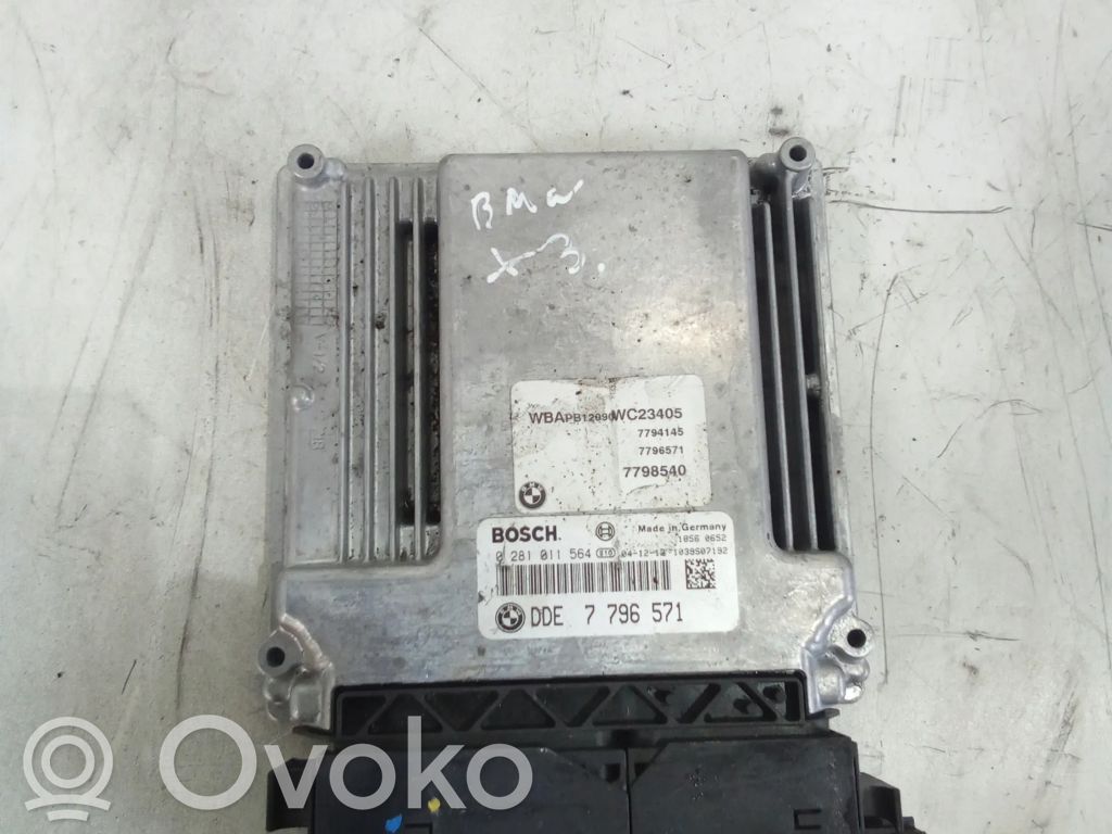 BMW X3 E83 Engine control unit/module 