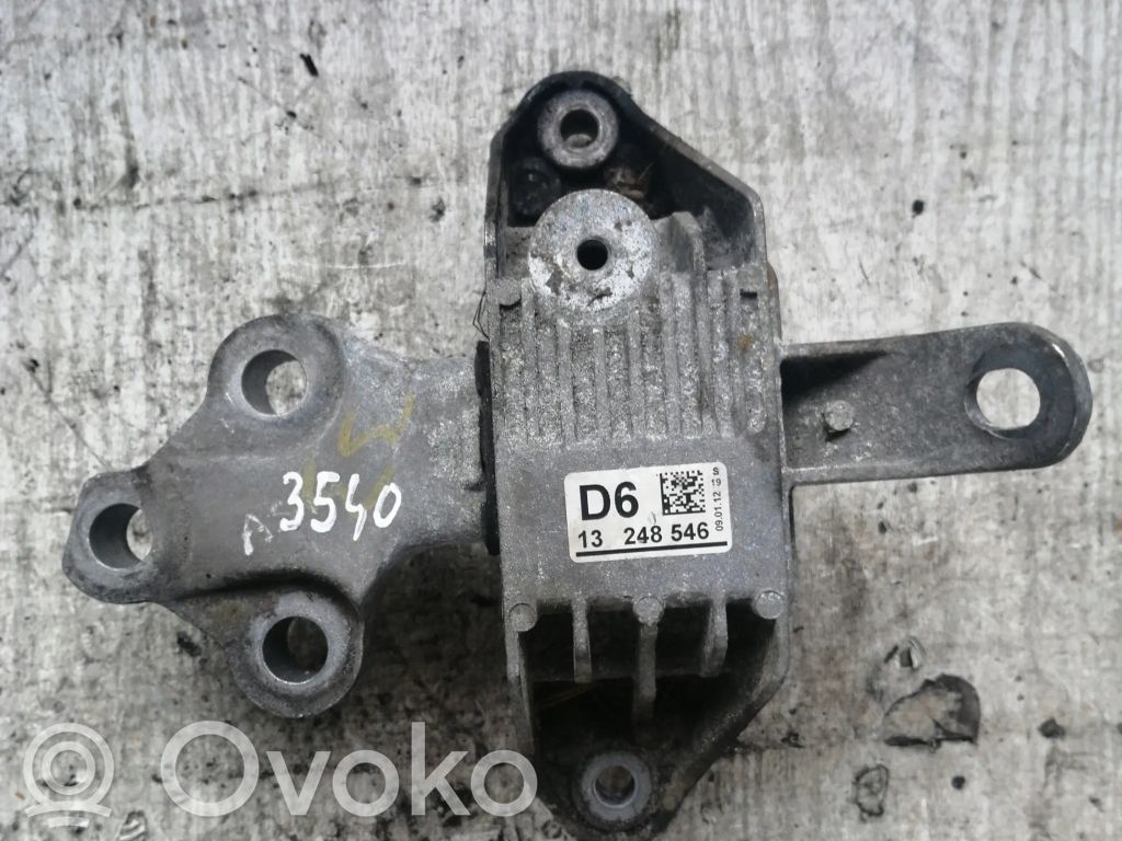 Opel Astra J Engine mount bracket 