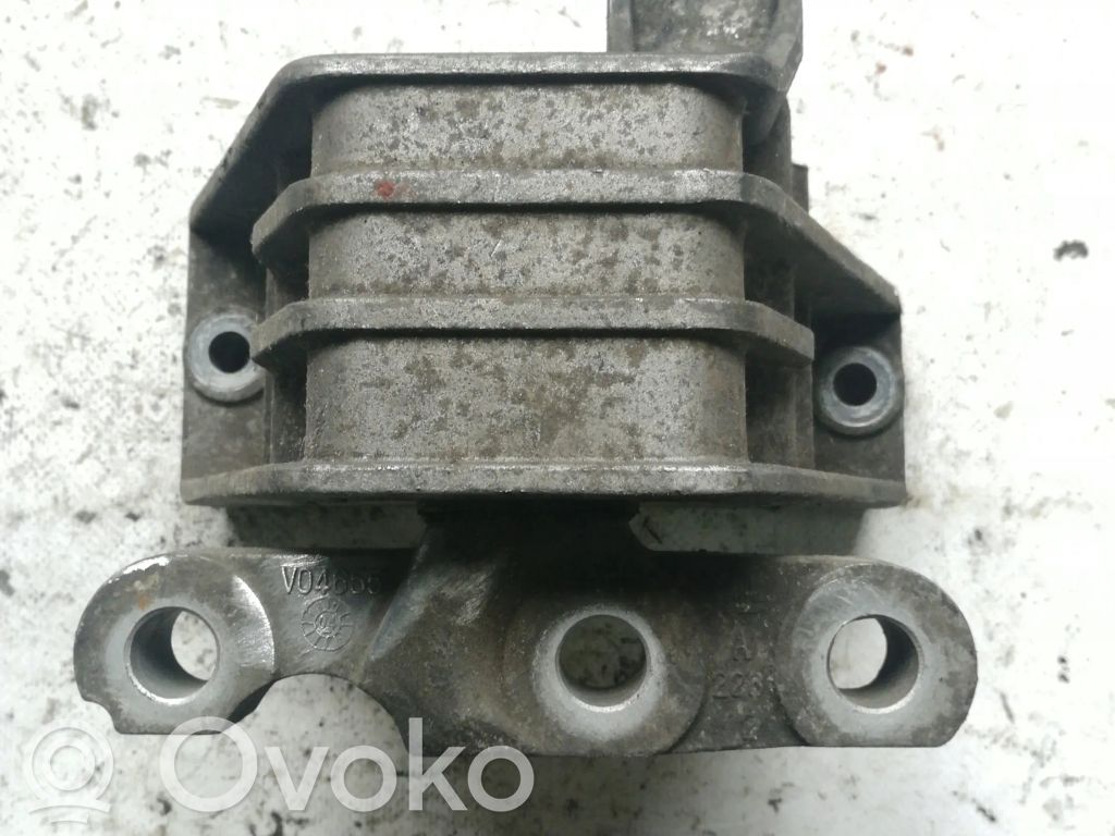 Opel Signum Engine mount bracket 