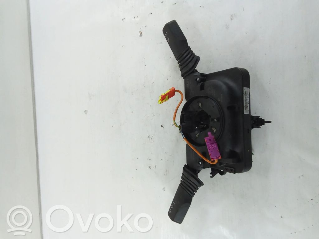 Opel Astra H Interruptor/palanca de limpiador de luz de giro 
