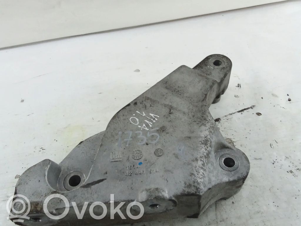 Opel Karl Engine mounting bracket 